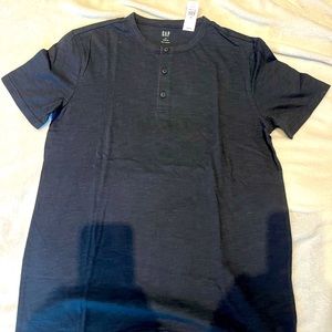 Black Gap Henley t-shirt (NWT)